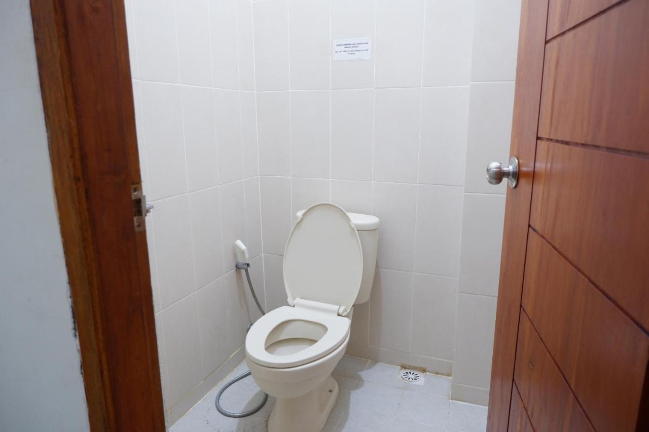 Reddoorz At Bale Eja Syariah Senggigi Montongbuwoh Exterior foto